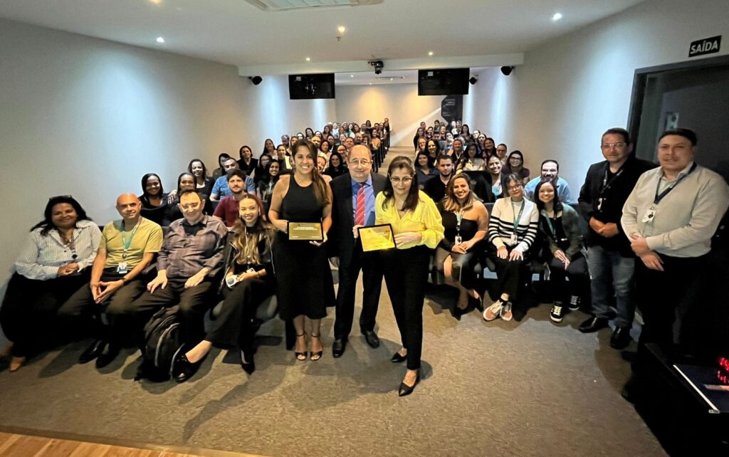 CEJAM recebe placa de reconhecimento pelo 6º Prêmio de Boas Práticas de Gestão de RH